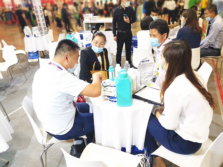 越是艱險越向前，越是困境越突破，夫沃施廣西會滿譽而歸！