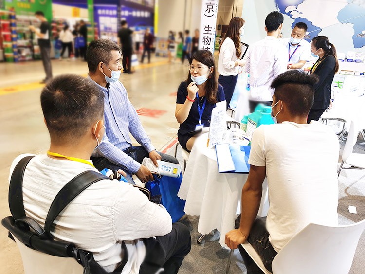 越是艱險越向前，越是困境越突破，夫沃施廣西會滿譽而歸！