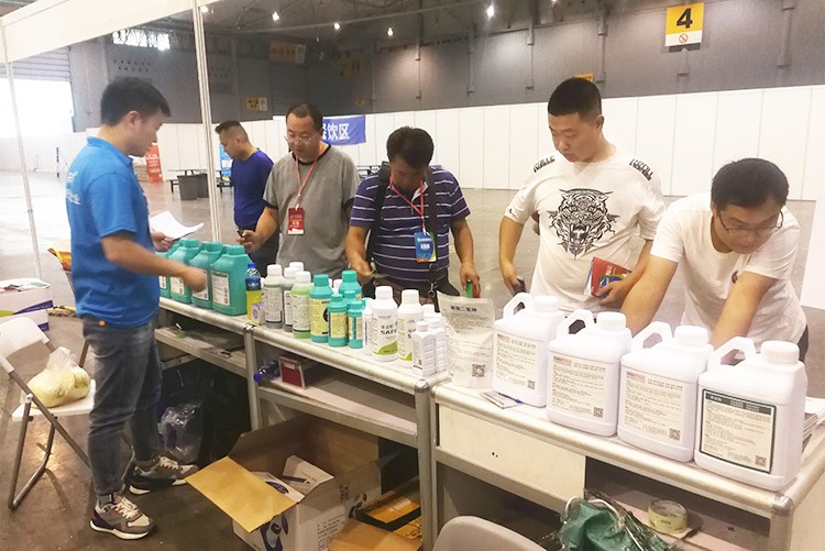 四川成都中國西部創(chuàng)新農(nóng)業(yè)博覽會&mdash;夫沃施用實力征服市場！